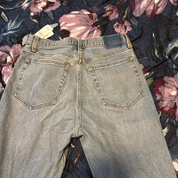 NWT A&F 90s crossover straight jeans - Picture 4 of 4